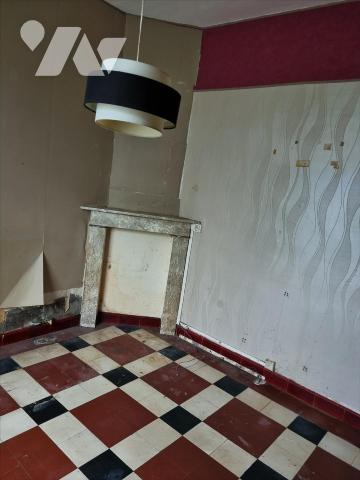 MAISON/COMMERCE / SAINT AMAND LES EAUX