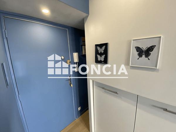 Location Studio meublé 22.56 m² - TOUR EXTERIEURE 2 - 2 PASSAGE DE L'EUROPE La Rochelle 17000