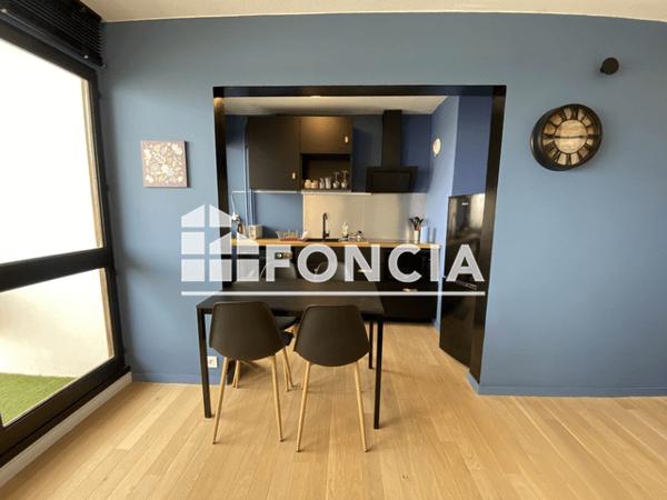 Location Studio meublé 22.56 m² - TOUR EXTERIEURE 2 - 2 PASSAGE DE L'EUROPE La Rochelle 17000