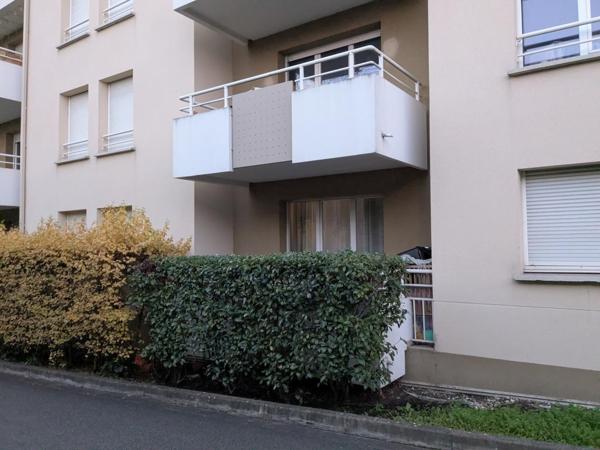 T2 à vendre dans résidence avec piscine à Bruges