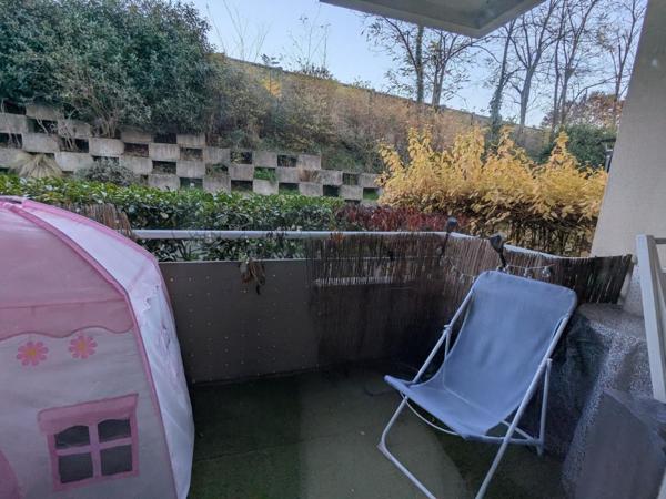 T2 à vendre dans résidence avec piscine à Bruges