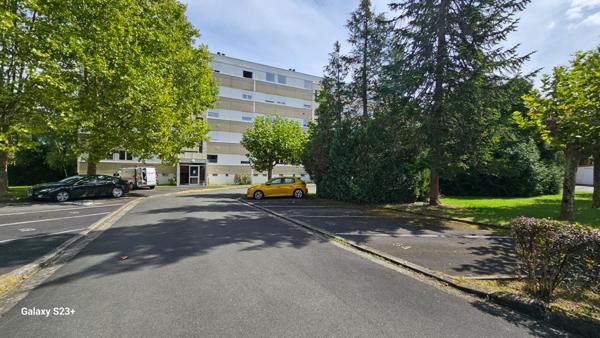 Appartement - 4 pièces - 74 m²