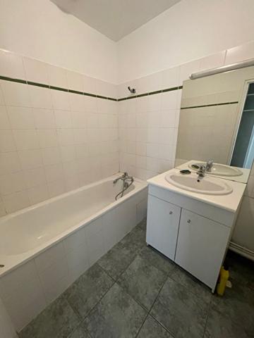 Location: Appartement ANGERS 2 pièces 50 m²
