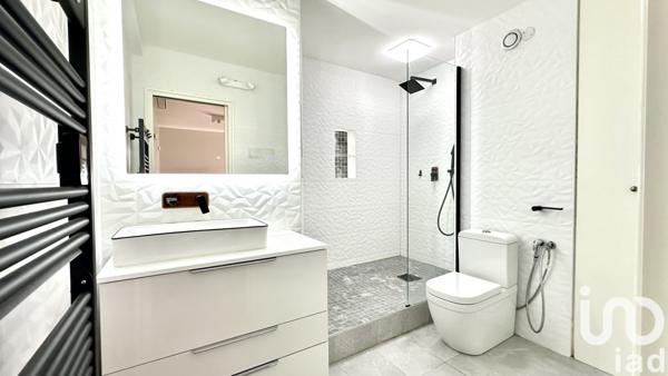 Appartement à vendre 4 pièces 83 m² Courbevoie