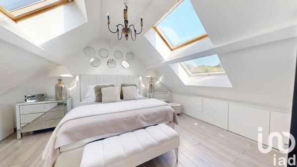 Maison à vendre 8 pièces 201 m² Élancourt