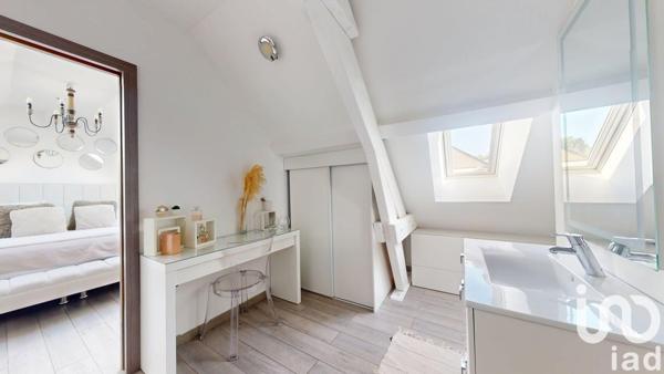 Maison à vendre 8 pièces 201 m² Élancourt