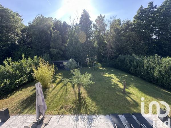 Maison à vendre 8 pièces 201 m² Élancourt