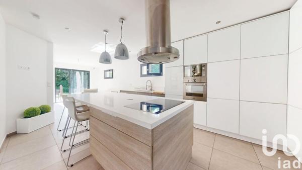 Maison à vendre 8 pièces 201 m² Élancourt