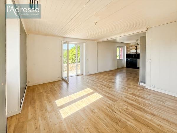 Corps de ferme avec sa maison d'amis et grange à Prayssac