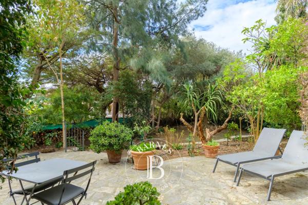 Sanary-sur-Mer, Villa 5 Chambres -  165 m² à vendre