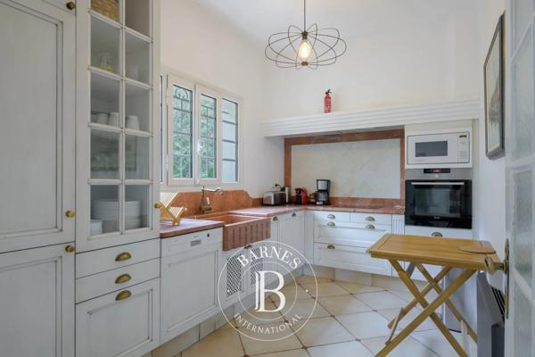 Sanary-sur-Mer, Villa 5 Chambres -  165 m² à vendre