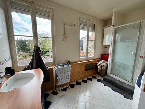 Caudebec-lès-Elbeuf (76320) Maison T5 140m2