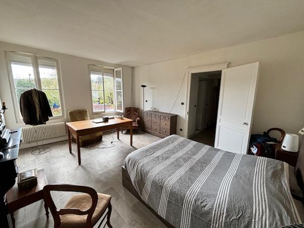 Caudebec-lès-Elbeuf (76320) Maison T5 140m2