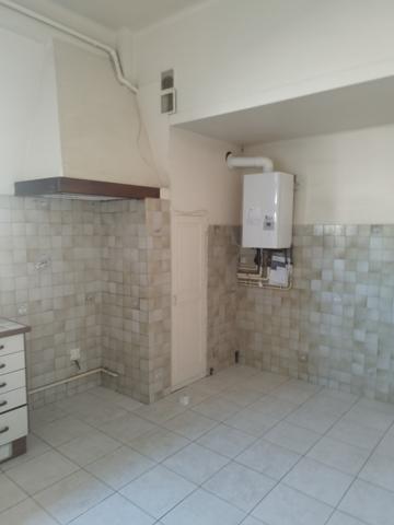 GRAND APPARTEMENT T3 QUARTIER DU PALAIS