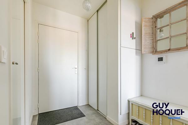 À vendre : Appartement F2 + BUREAU !! GARAGE et BALCON !! TRES BON ETAT !!