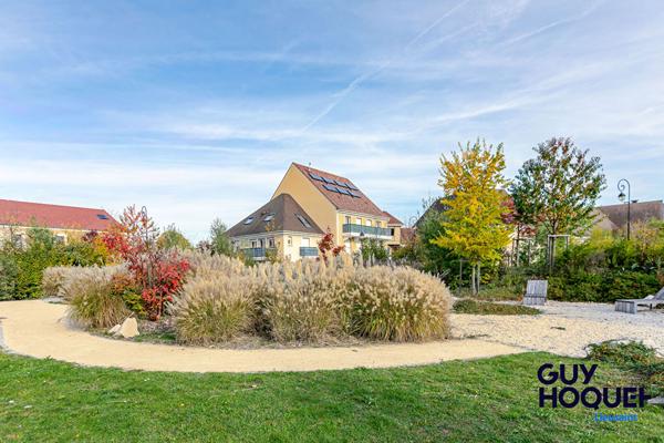 À vendre : Appartement F2 + BUREAU !! GARAGE et BALCON !! TRES BON ETAT !!