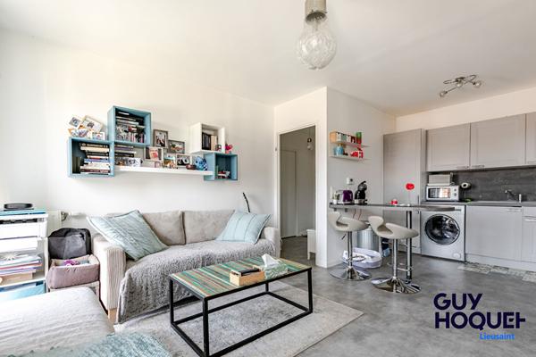 À vendre : Appartement F2 + BUREAU !! GARAGE et BALCON !! TRES BON ETAT !!