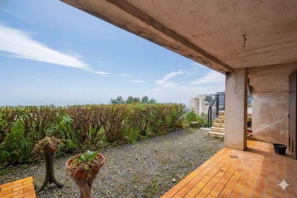 Maison à vendre 7 pièces SAINT LAURENT DU VAR (06)