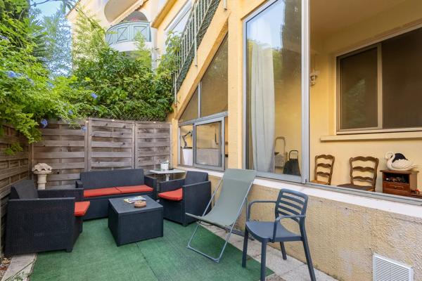 Appartement Six Fours Les Plages 4 pièce(s) 97 m2 avec Jardin et Parking