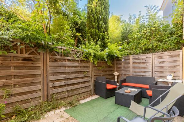 Appartement Six Fours Les Plages 4 pièce(s) 97 m2 avec Jardin et Parking