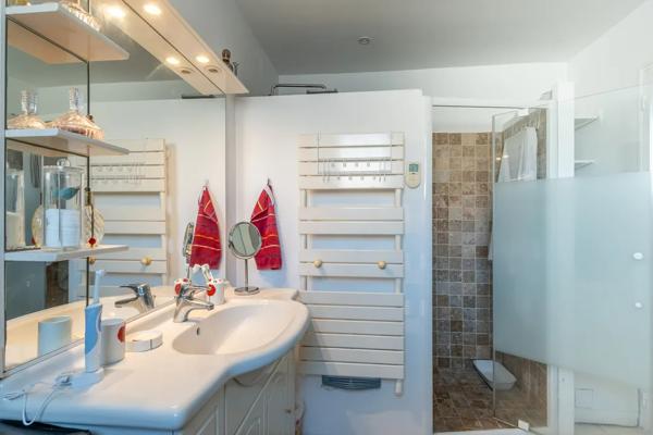 Appartement Six Fours Les Plages 4 pièce(s) 97 m2 avec Jardin et Parking