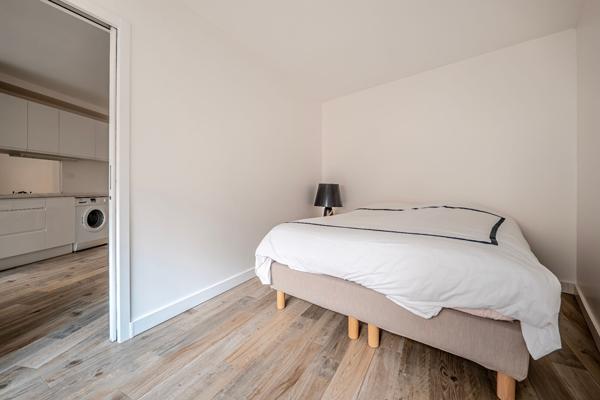 Appartement Paris 4 pièce(s) 78.41 m2