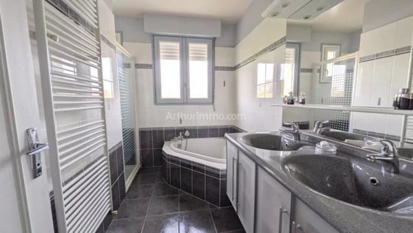 Vente Maison 7 pièces 140 m2 à Hénon