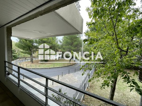 Location Appartement 2 pièces 32.5 m² - 16 PLACE RAPHAEL Montpellier 34000