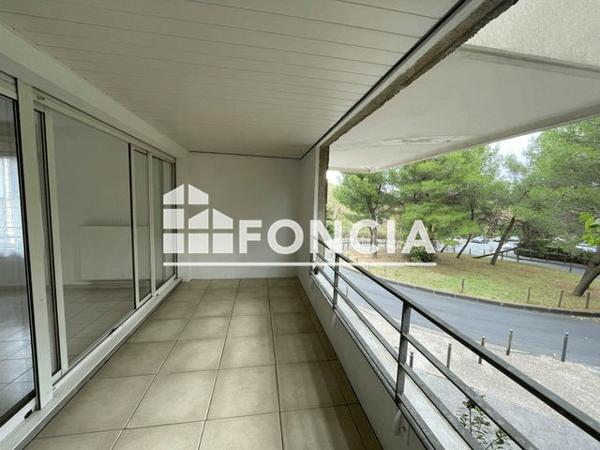 Location Appartement 2 pièces 32.5 m² - 16 PLACE RAPHAEL Montpellier 34000