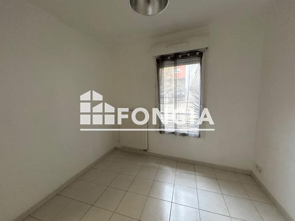 Location Appartement 2 pièces 32.5 m² - 16 PLACE RAPHAEL Montpellier 34000