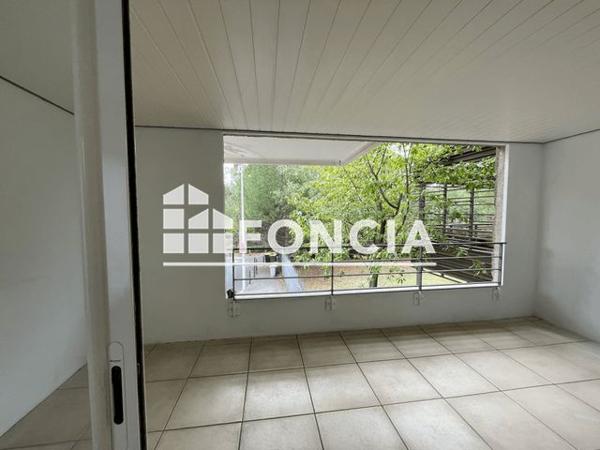 Location Appartement 2 pièces 32.5 m² - 16 PLACE RAPHAEL Montpellier 34000