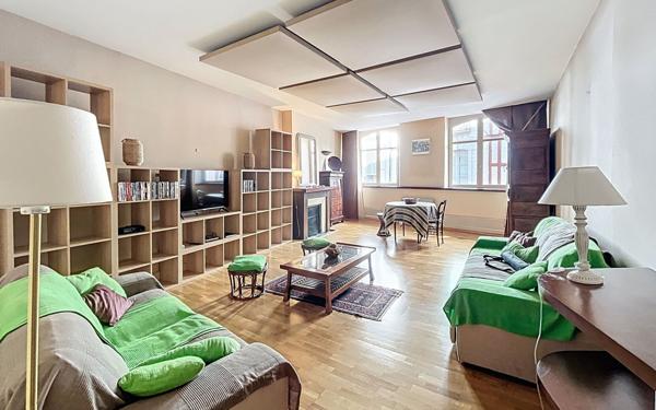 Appartement à vendre    2 pièces • 65,85 m2 Bayonne