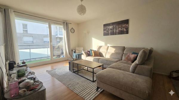 Cergy le Haut, 2p de 44m² avec grand balcon et parking !