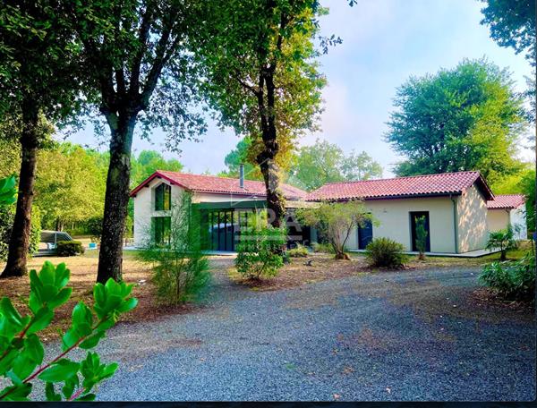Élégance Contemporaine au Coeur de Sanguinet : Maison d'Exception à Vendre