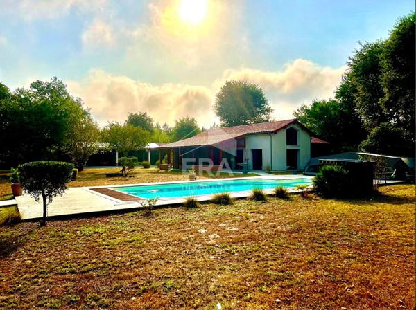 Élégance Contemporaine au Coeur de Sanguinet : Maison d'Exception à Vendre