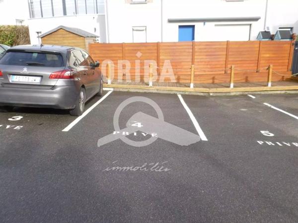 Parking extérieur