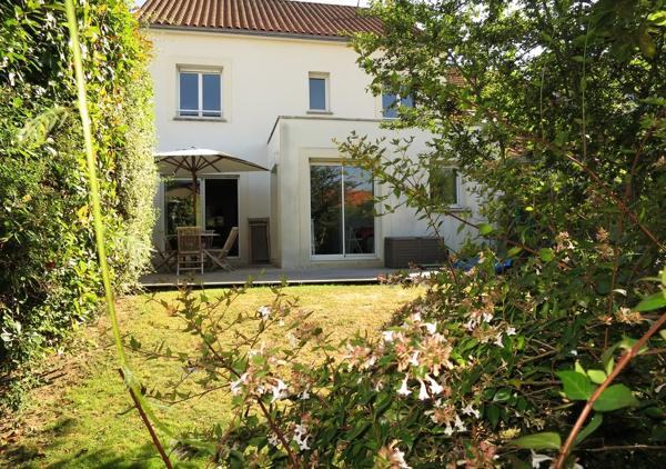 MAISON AVEC JARDIN REF 60589