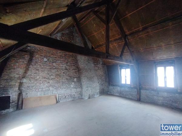 Maison de ville à Noyon – Proche gare, centre-ville et commodités