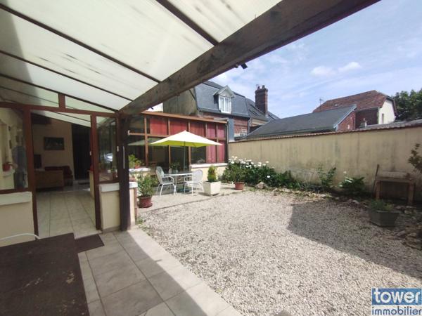 Maison de ville à Noyon – Proche gare, centre-ville et commodités