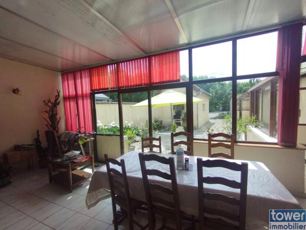 Maison de ville à Noyon – Proche gare, centre-ville et commodités