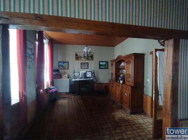 Maison de ville à Noyon – Proche gare, centre-ville et commodités