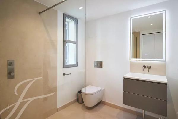 Hauteur de Cannes Villa récemment rénovée