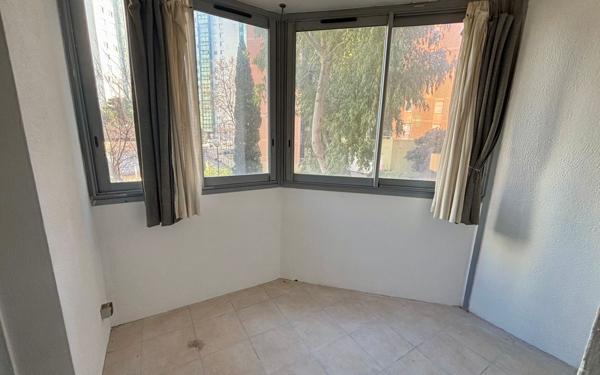 Appartement à vendre    3 pièces • 65 m2 Toulon