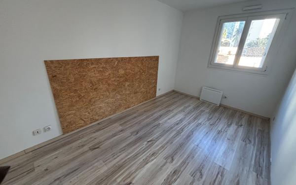 Appartement à vendre    3 pièces • 65 m2 Toulon