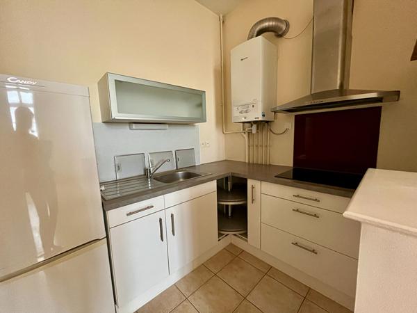 Appartement 3 pièces à vendre à Dinan  ascenseur 2 chambres parking cave et garage