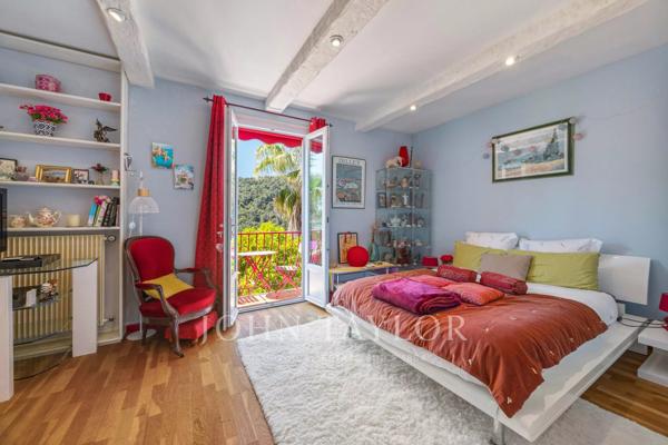 Belle villa familiale avec vue mer et vue sur Saint-Paul de Vence