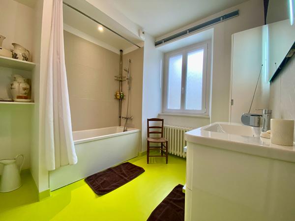 A VENDRE - DINAN Maison de ville HYPER CENTRE