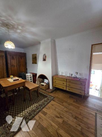 Proche REDON et GARE, En Centre bourg, maison orientée SUD,  composée de 2 logements sur terrai...