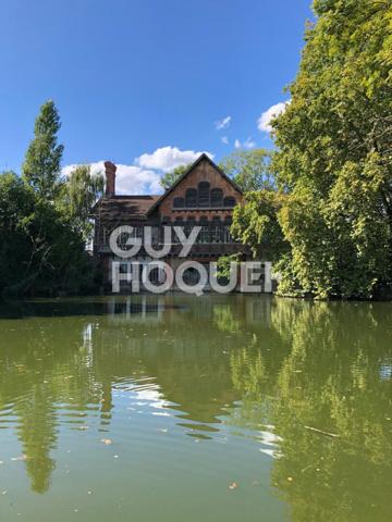 Bâtisse à Ferrieres En Brie de 900 m2