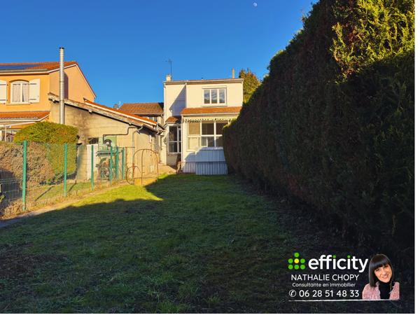 Immeuble
         8 pièces
        - 215 m² Exclusivité 195 000 € *